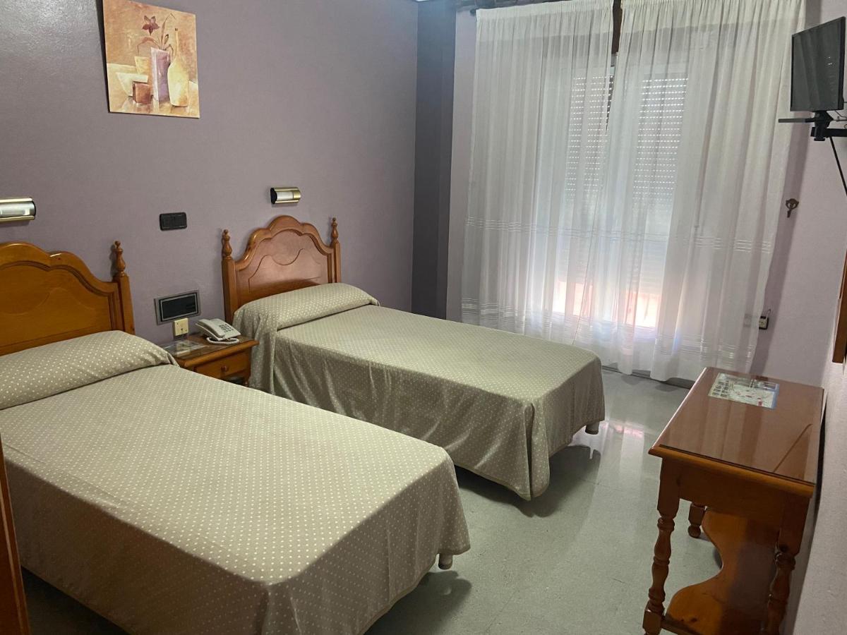 Hotel Lusitania, Centro Ciudad, Parking Privado Мерида Екстериор снимка