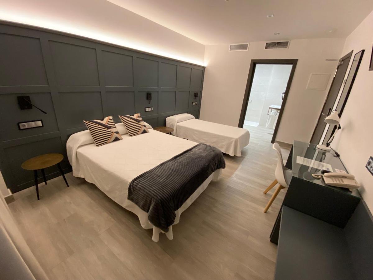 Hotel Lusitania, Centro Ciudad, Parking Privado Мерида Екстериор снимка