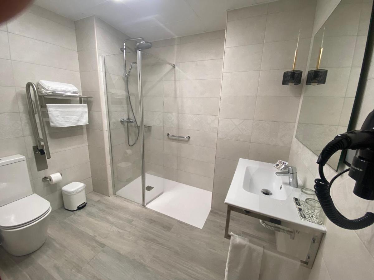 Hotel Lusitania, Centro Ciudad, Parking Privado Мерида Екстериор снимка