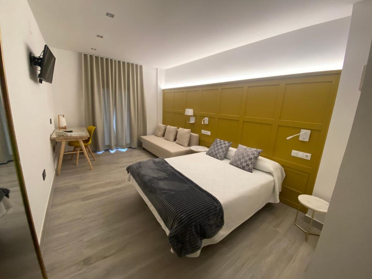 Hotel Lusitania, Centro Ciudad, Parking Privado Мерида Екстериор снимка
