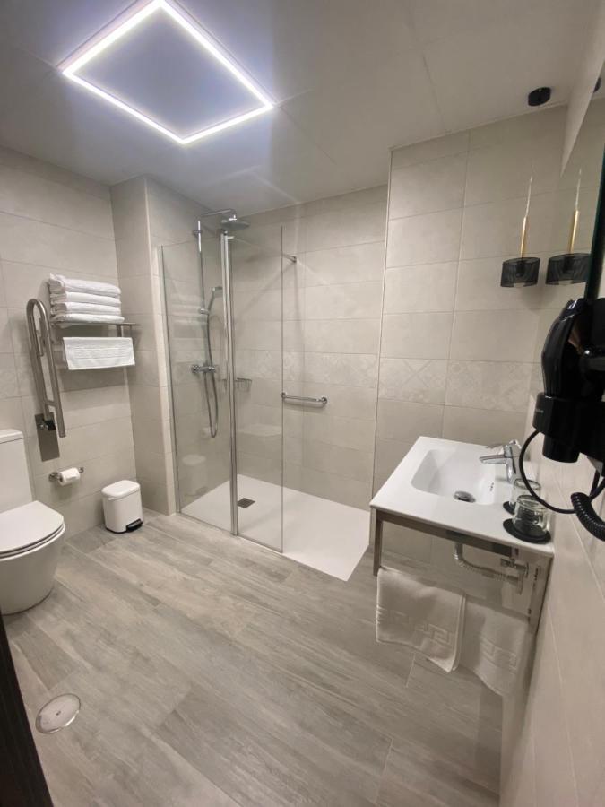 Hotel Lusitania, Centro Ciudad, Parking Privado Мерида Екстериор снимка