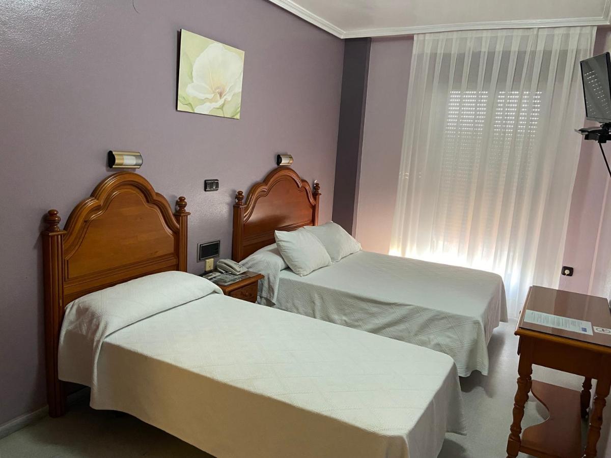 Hotel Lusitania, Centro Ciudad, Parking Privado Мерида Екстериор снимка
