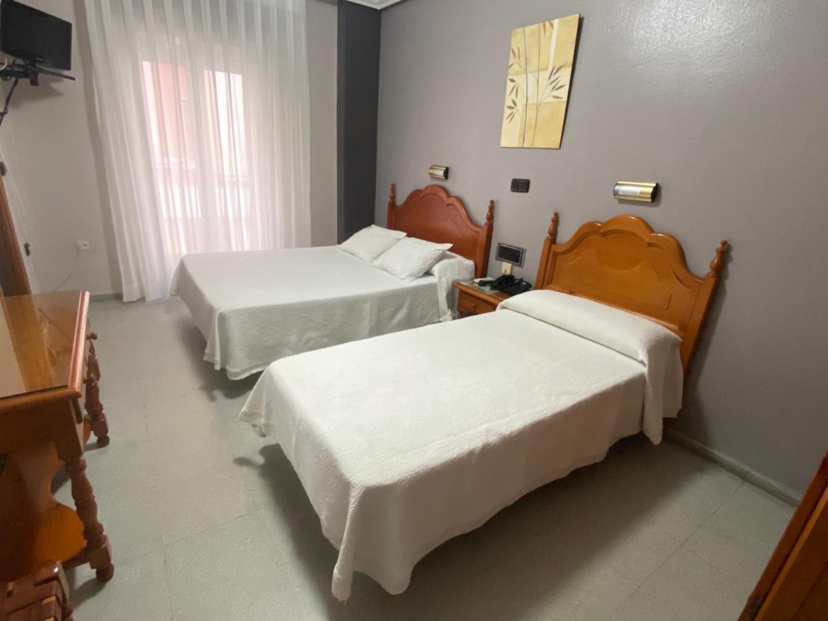 Hotel Lusitania, Centro Ciudad, Parking Privado Мерида Екстериор снимка