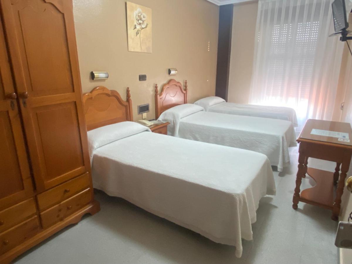Hotel Lusitania, Centro Ciudad, Parking Privado Мерида Екстериор снимка